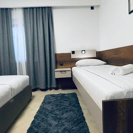 Kollar D Guest House - Prenociste Rooms Subotica Exterior foto
