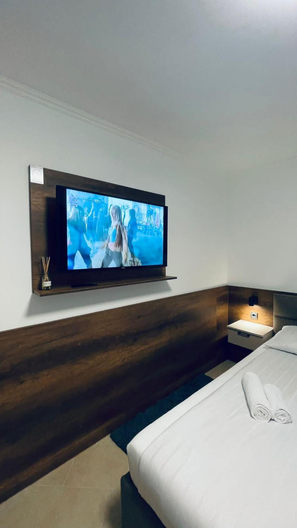 Kollar D Guest House - Prenociste Rooms Subotica Exterior foto