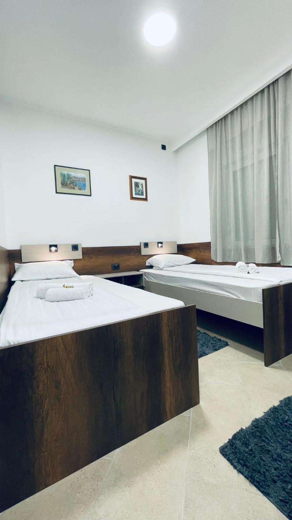 Kollar D Guest House - Prenociste Rooms Subotica Exterior foto